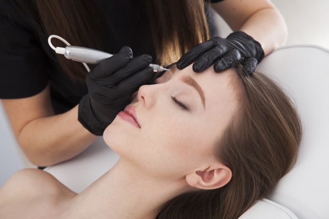 Maquillage semi-permament